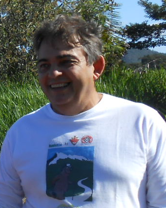 Currículo Ayrton